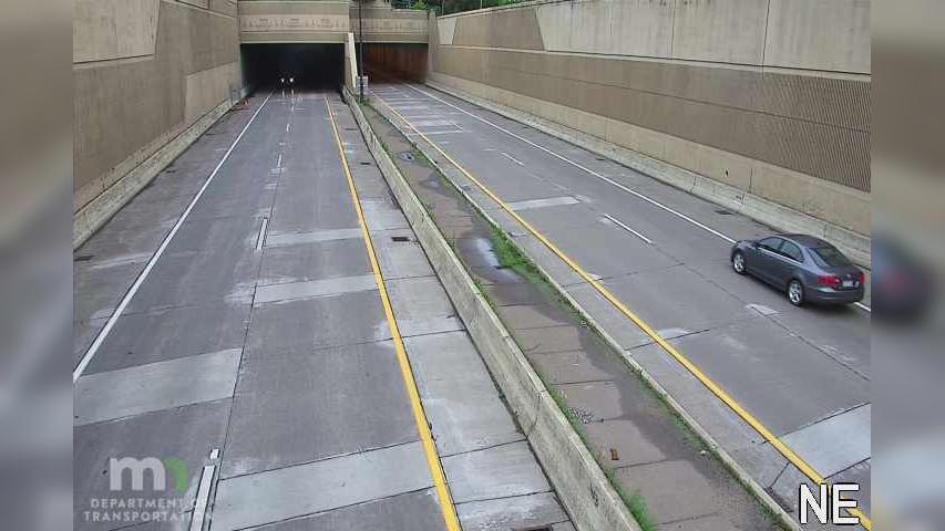 Duluth Traffic: I-35 SB @ 10th Ave E Webcam