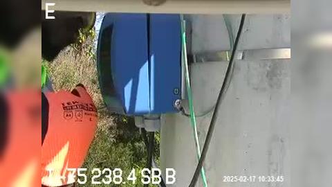 Traffic Cam Ruskin: I-75 238.4 SB B