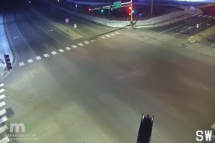Traffic Cam Savage: T.H.13 NB @ South Park Dr
