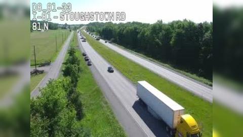 Traffic Cam Walnut Bottom: I-81 @ MM 33 (STOUGHSTOWN RD)