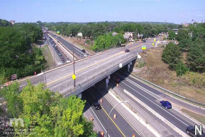 Traffic Cam St. Paul: MN 5: I-35E SB @ W. 7th St