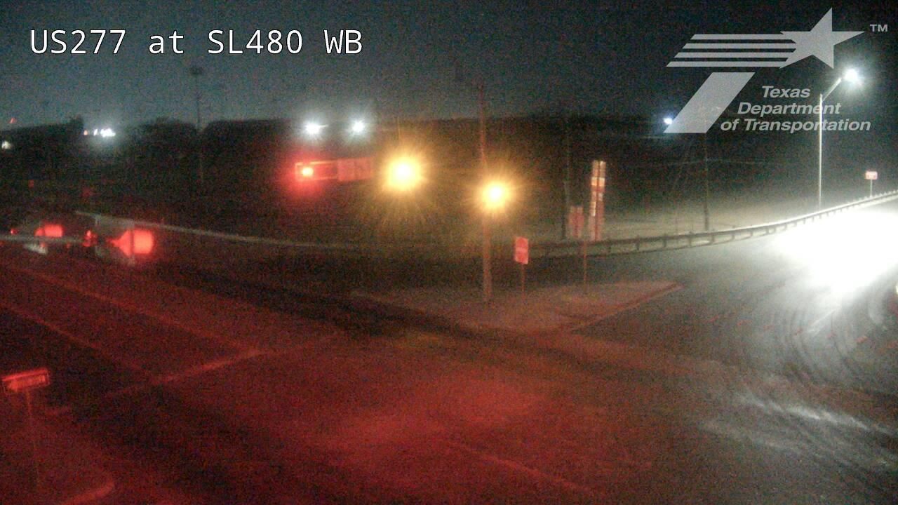 Traffic Cam Las Quintas Fronterizas › North: US 277 @ SL480 WB