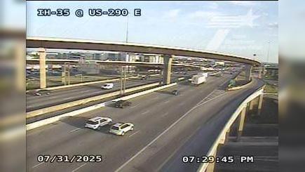 Traffic Cam La Costa › North: I-35 @ US-290