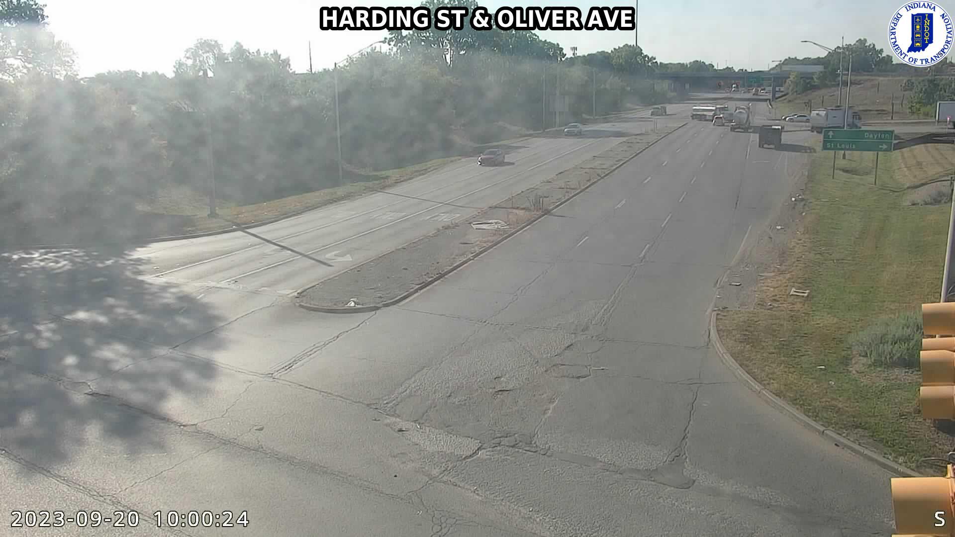 Traffic Cam Indianapolis: SIGNAL: HARDING ST & OLIVER AVE