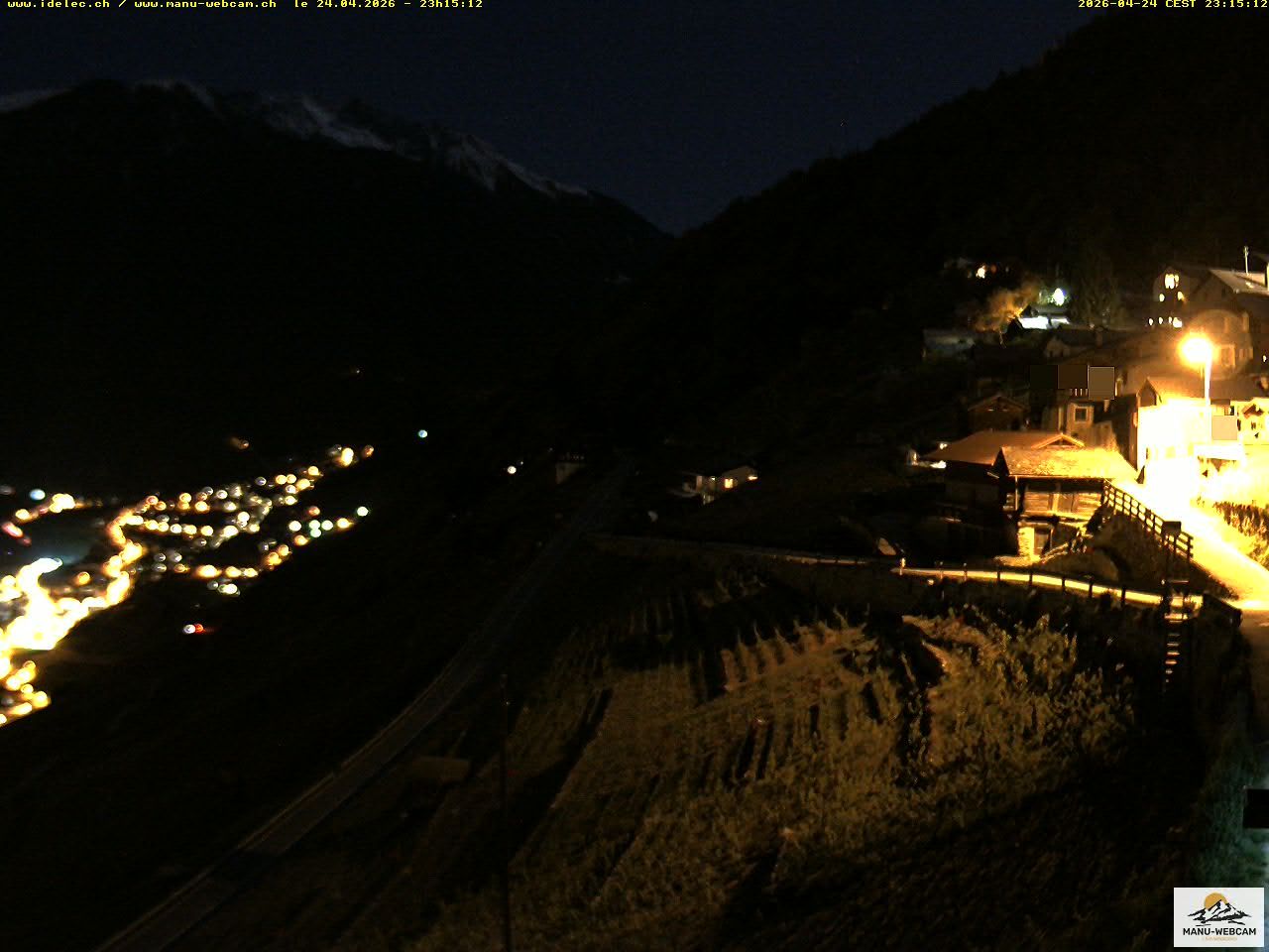 Ravoire: Vue sur la route du Col de la Forclaz sur Martigny Valais Suisse.- France