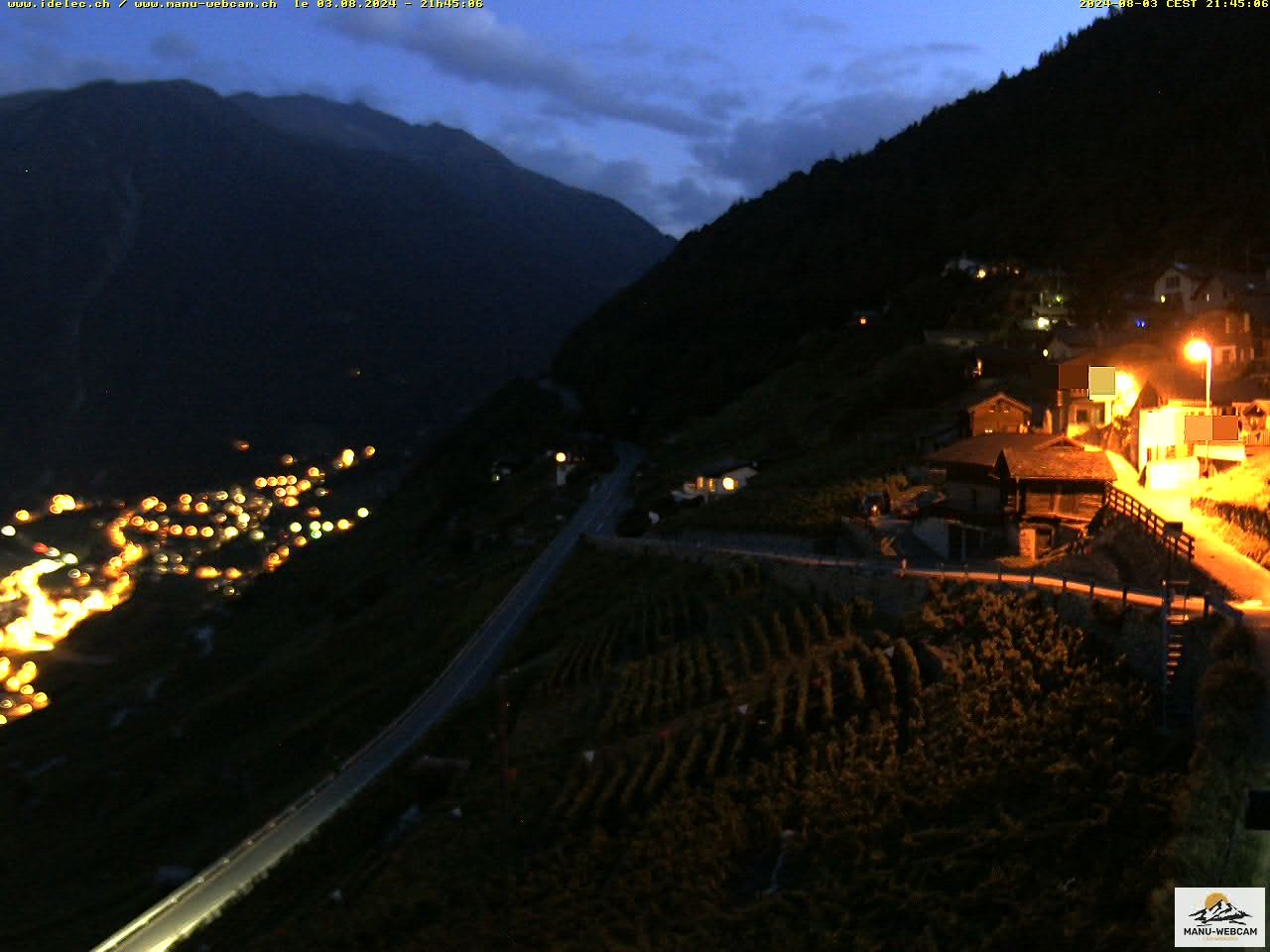 Ravoire: Vue sur la route du Col de la Forclaz sur Martigny - France