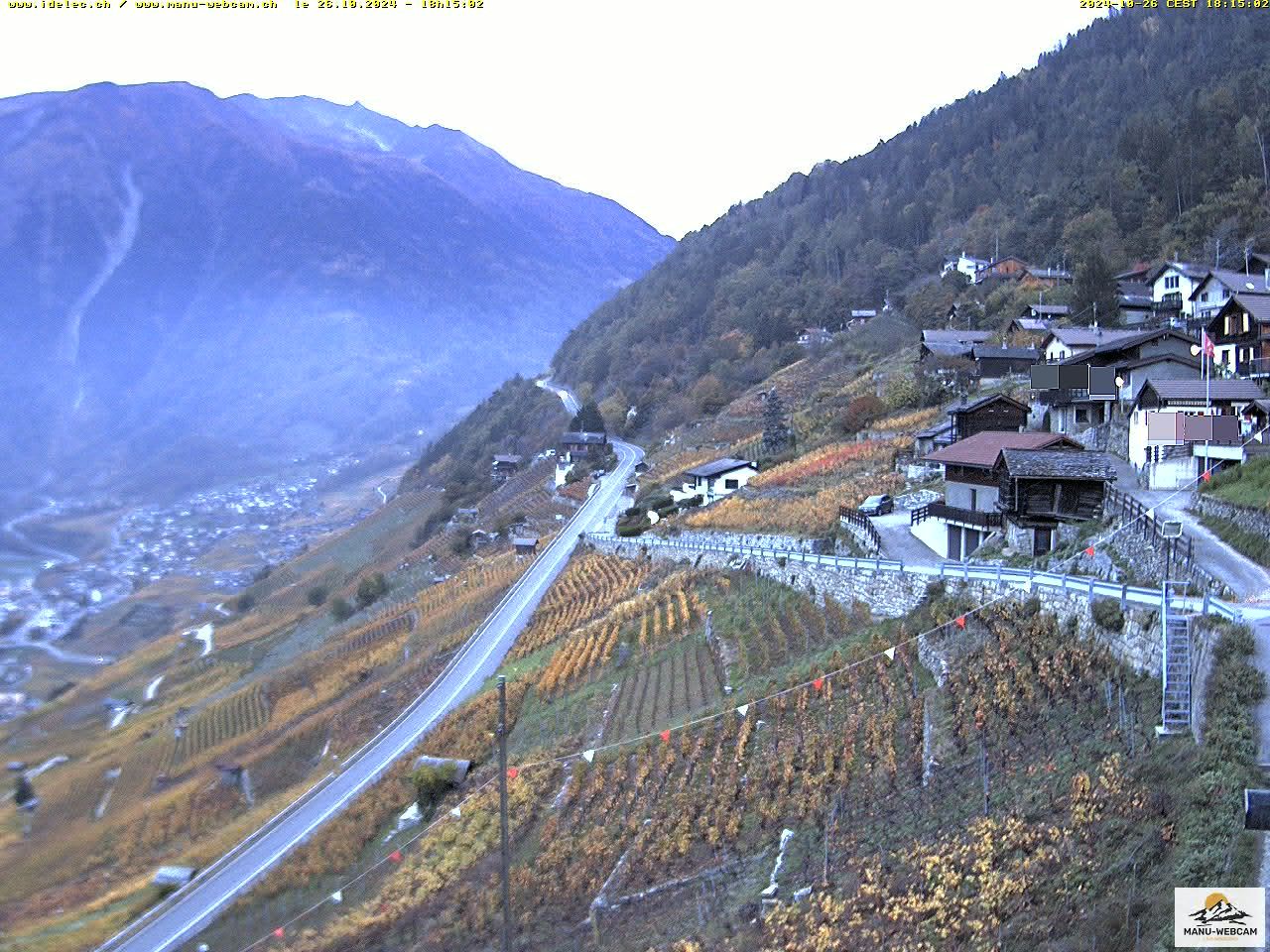 Ravoire: Vue sur la route du Col de la Forclaz sur Martigny - France