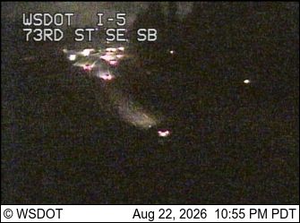 Traffic Cam Everett: I-5 at MP 190.3: 73rd St SE, SB