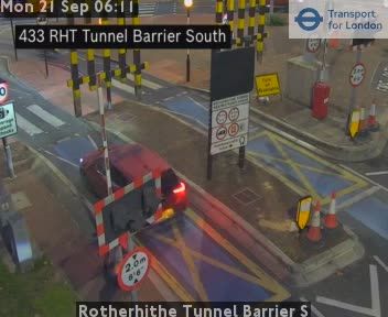Traffic Cam London: Rotherhithe Tunnel Barrier S