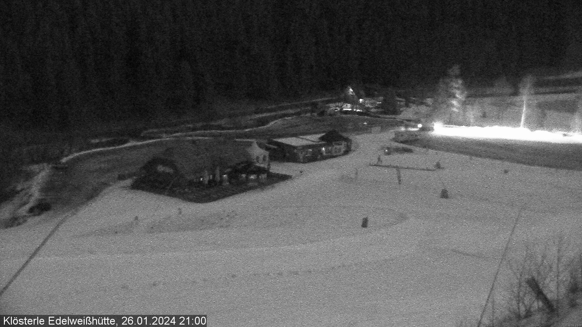 Traffic Cam Gemeinde Klosterle: Klösterlebahnen Gerlitzen - Ludwig Amann Haus Edelweiss