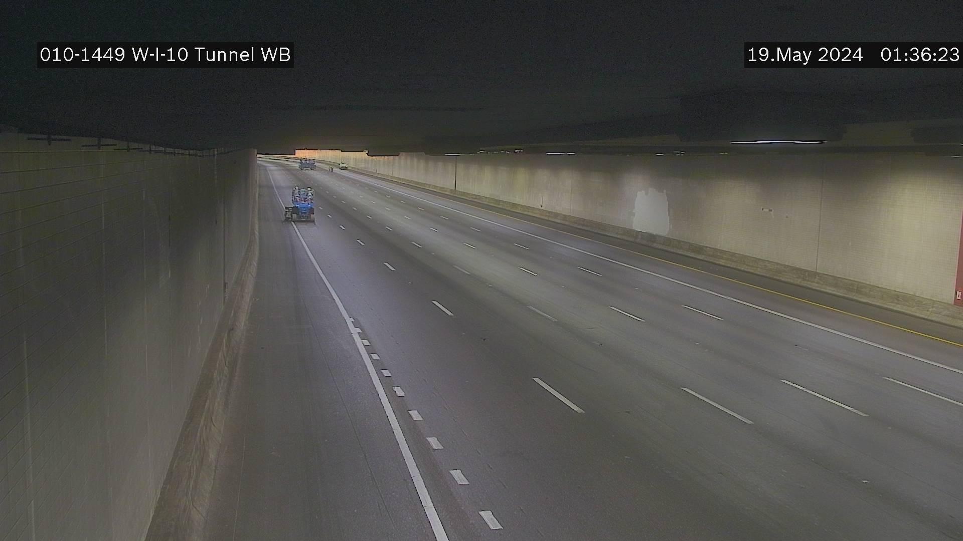 Traffic Cam Phoenix › West: I-10 WB 144.95 @Tunnel