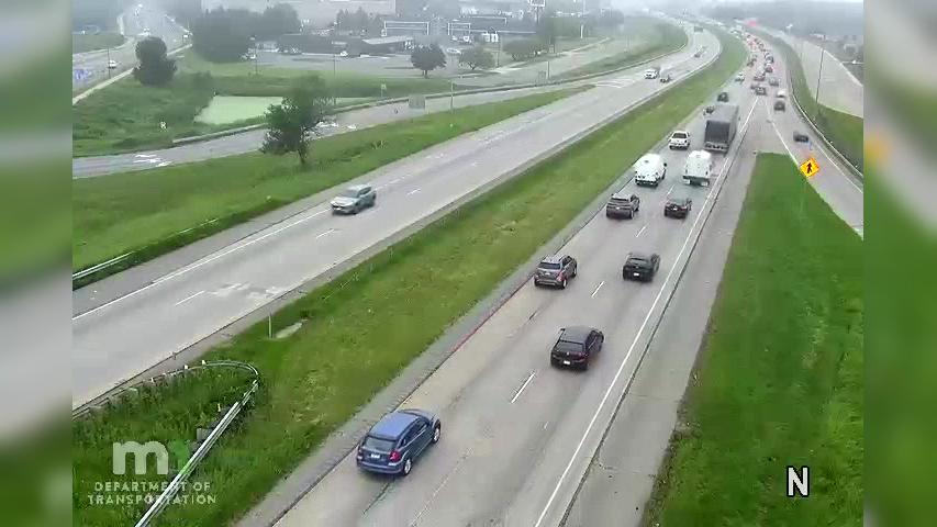 Traffic Cam Lakeville: I-35 NB @ Co Rd