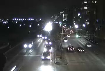 Traffic Cam Manhattan Community Board 1 › South: West Street at Vestry St
