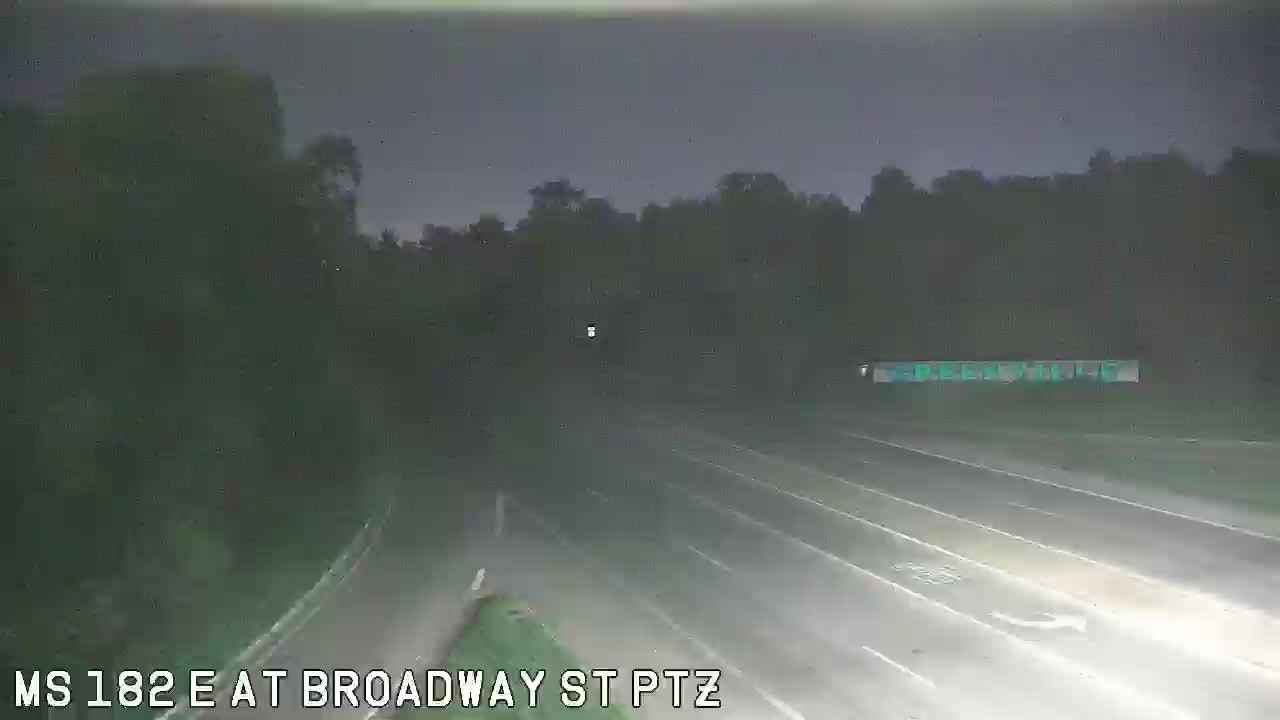 Traffic Cam Greenville: US 82 at Broadway St