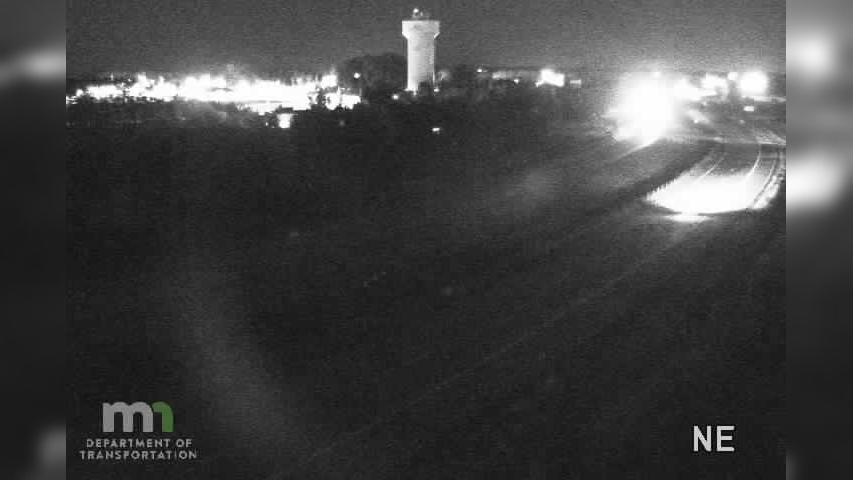 Traffic Cam Lino Lakes: I-35W: I-35W NB S of Co Rd