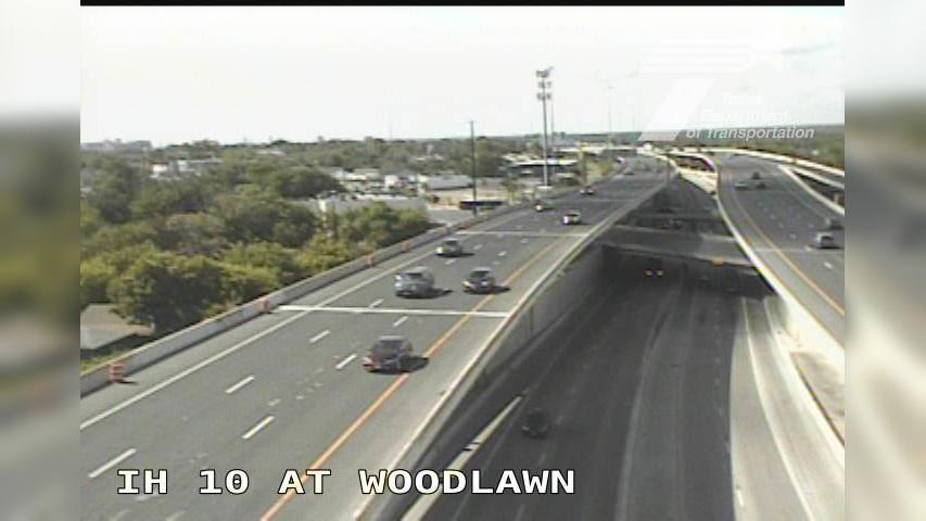 Traffic Cam Jefferson › West: IH 10 at Woodlawn