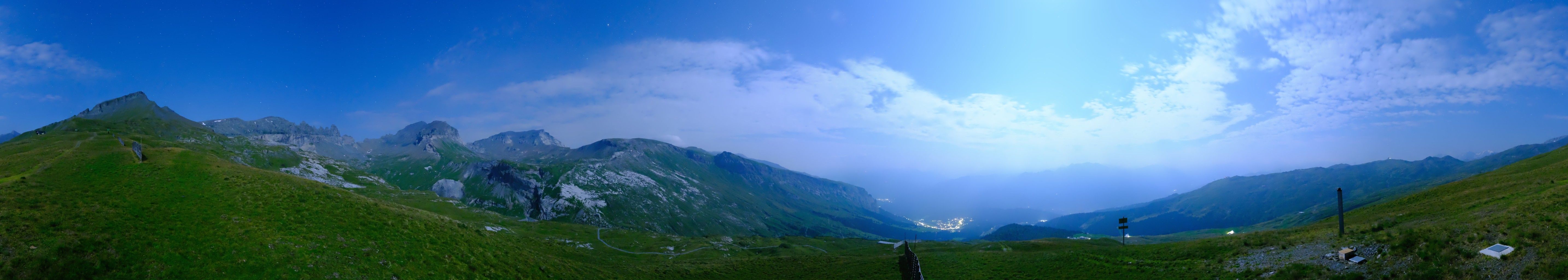Laax: Mutta Rodunda B.V.