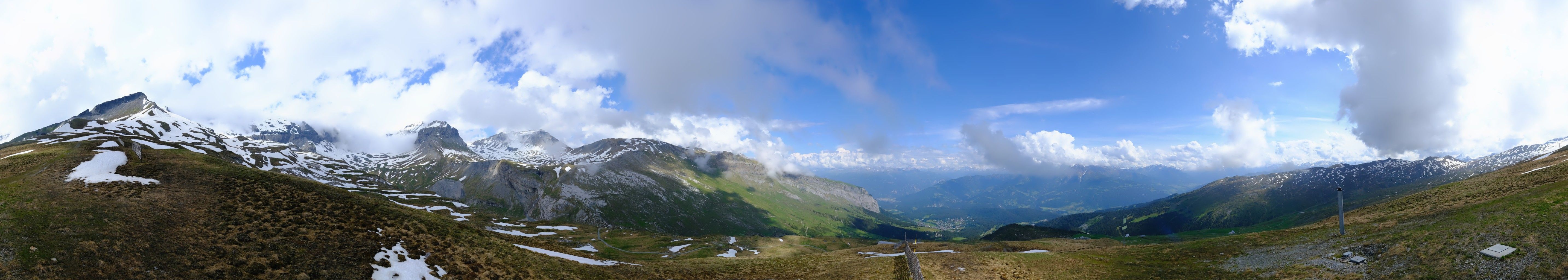 Laax: Mutta Rodunda B.V.