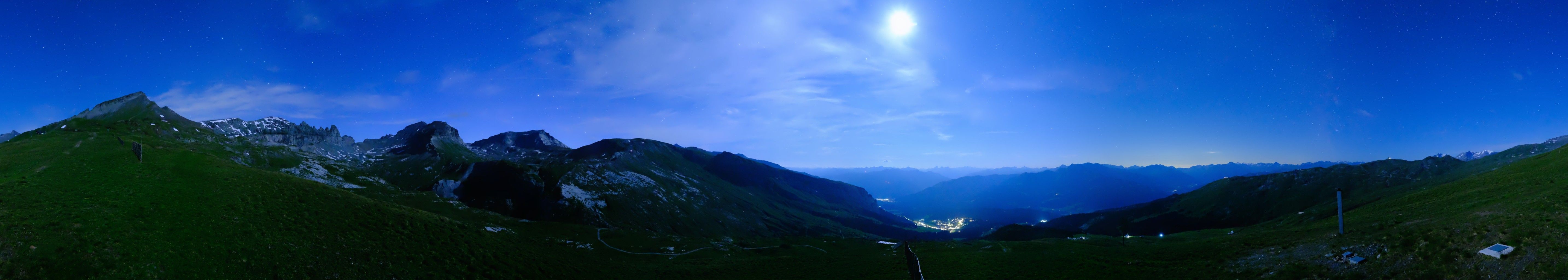 Laax: Mutta Rodunda B.V.