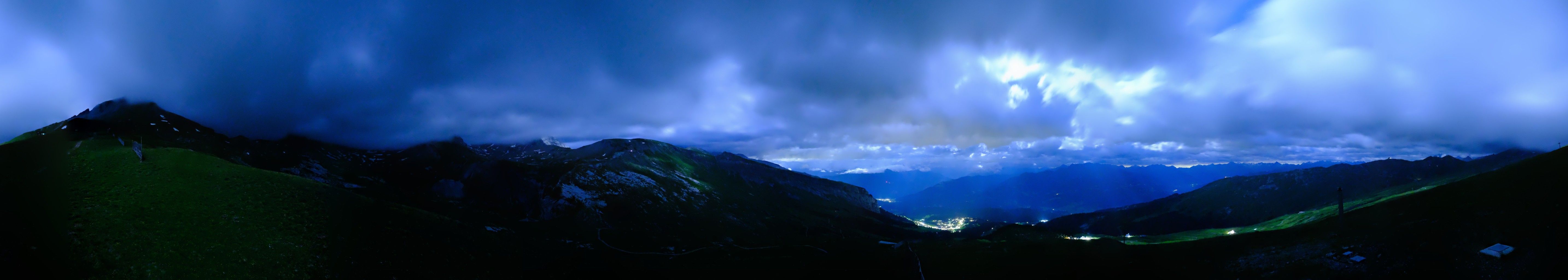 Laax: Mutta Rodunda B.V.