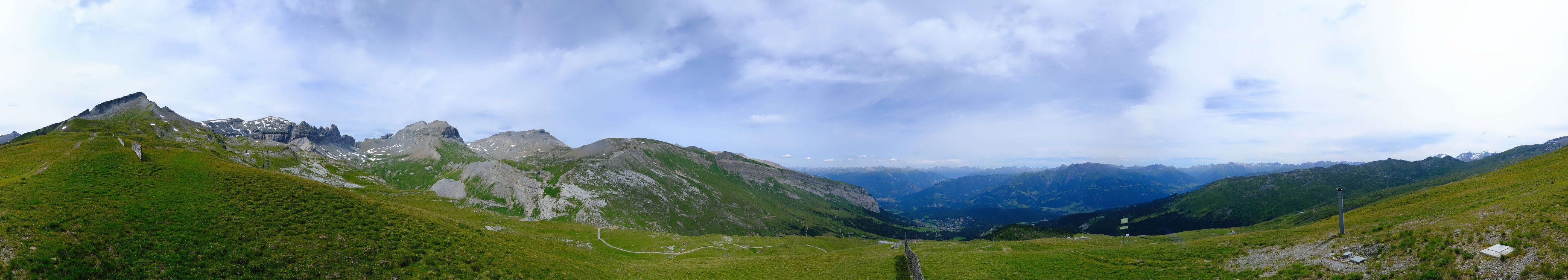 Laax: Mutta Rodunda B.V.