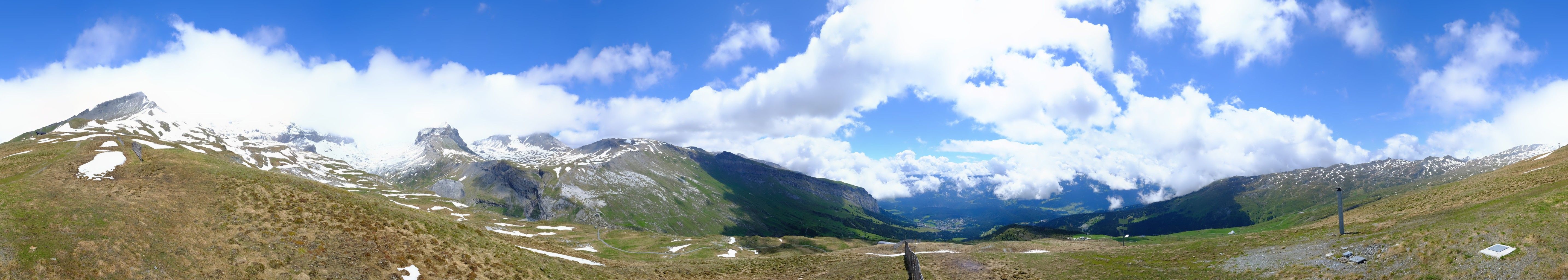 Laax: Mutta Rodunda B.V.