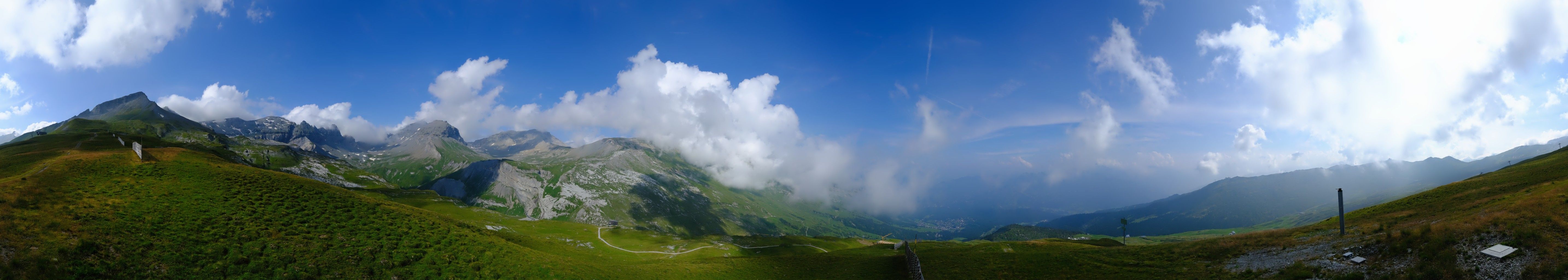 Laax: Mutta Rodunda B.V.