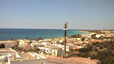 Daylight webcam view from Torre Vado: Marina di − in