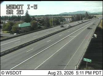 Traffic Cam Burlington › South: I-5 at MP 230.1: SR 20 Interchange