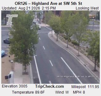 Traffic Cam Redmond: US 97 at - Highland Ave