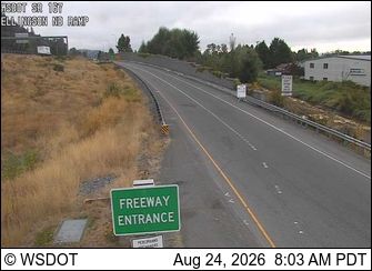 Traffic Cam Algona: SR 167 at MP 12.3: Ellingson Rd, NB