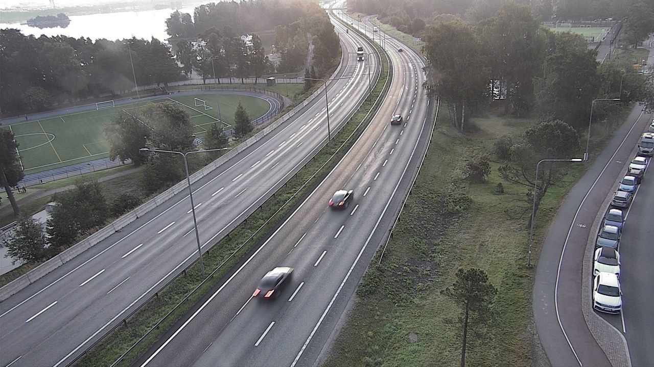 Traffic Cam Helsinki: Tie - Lauttasaari