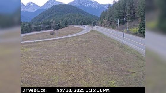 Traffic Cam Hope 1 › West: Hwy 1 at Hwy 7 near Hope, looking west