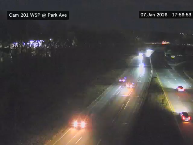 Traffic Cam Wantagh › South: WSP Exits W04-W05 at Park Ave
