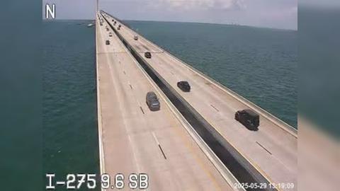Traffic Cam Bradenton: I-275 S at South End of Bridge