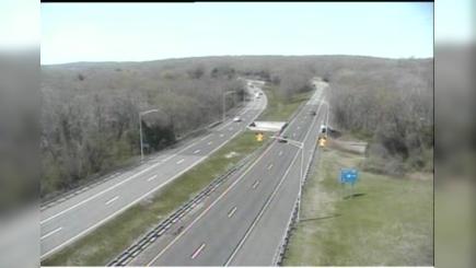 Traffic Cam Waterford: CAM 195 - I-95 SB Exit 80 - Oil Mill Rd