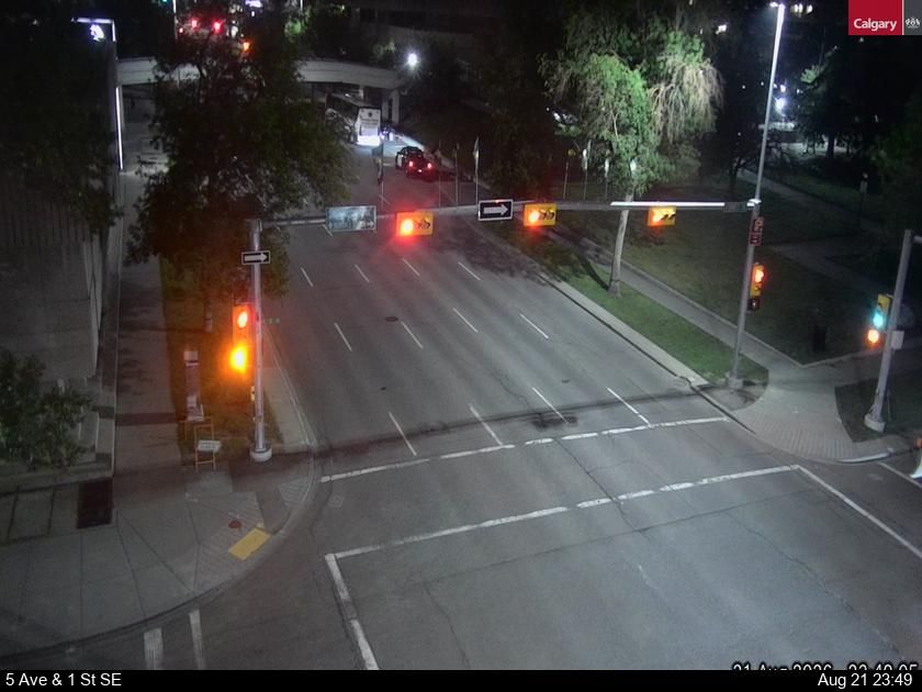 Traffic Cam Chinatown: 5 Avenue - 1 Street SE