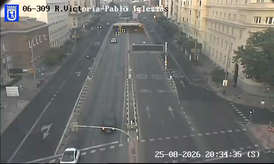 Traffic Cam Vallehermoso: REINA VICTORIA - PABLO IGLESIAS