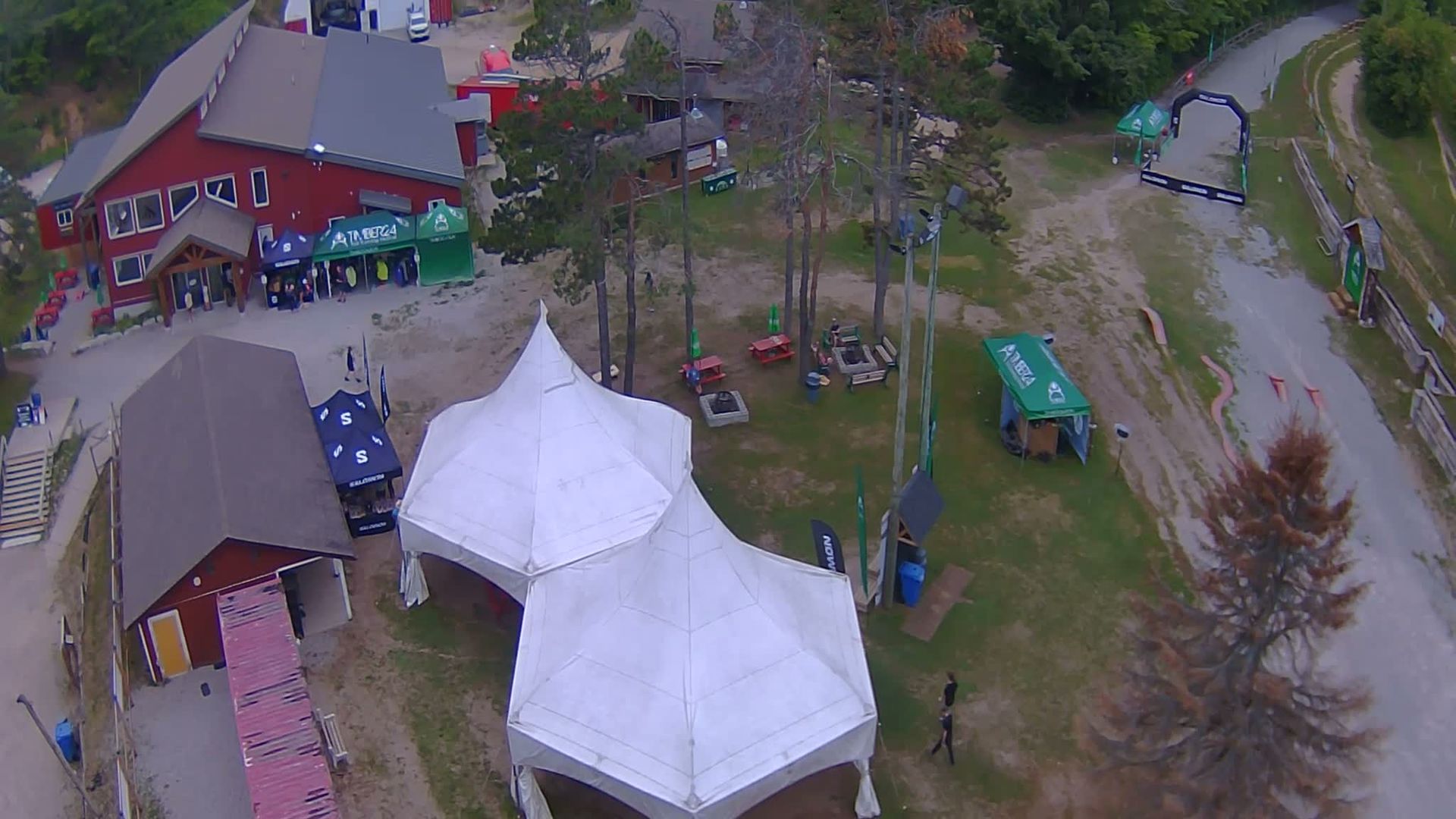 Traffic Cam Oro-Medonte › South-West: Hardwood Ski and Bike