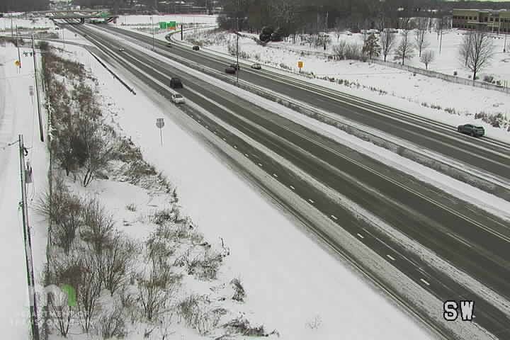 Traffic Cam Arden Hills: I-35W: I-35W NB N of I-694