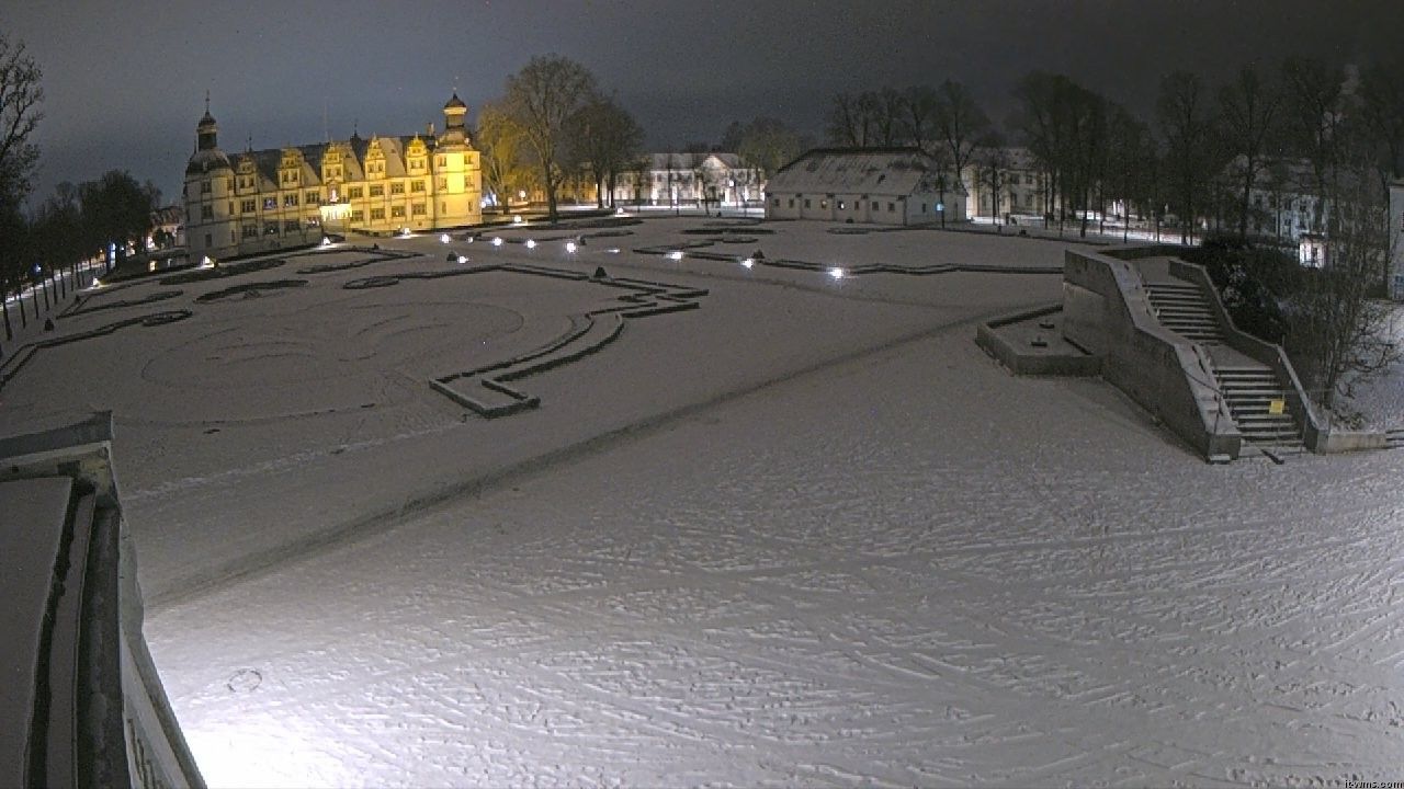 Traffic Cam Paderborn: Schloßpark Neuhaus