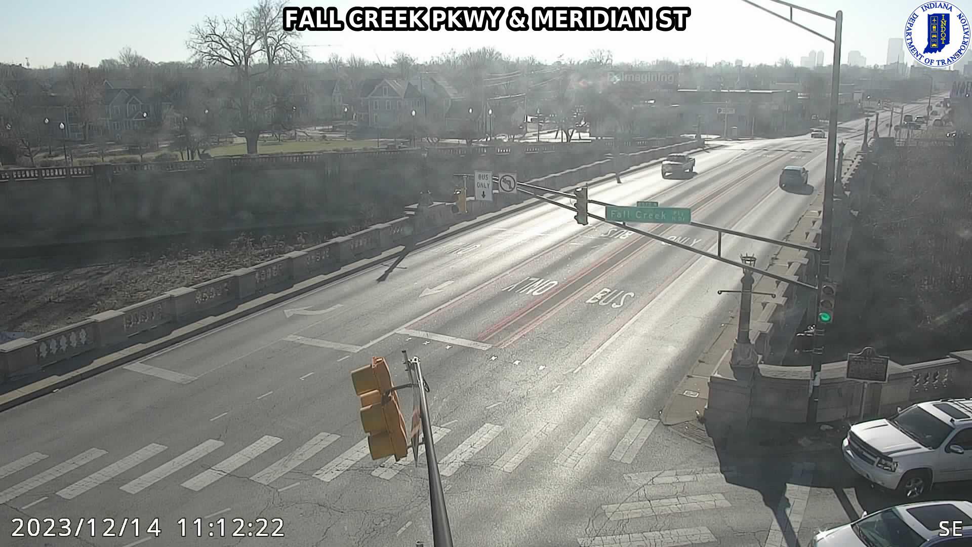 Traffic Cam Highland Vicinity: SIGNAL: FALL CREEK PKWY & MERIDIAN ST