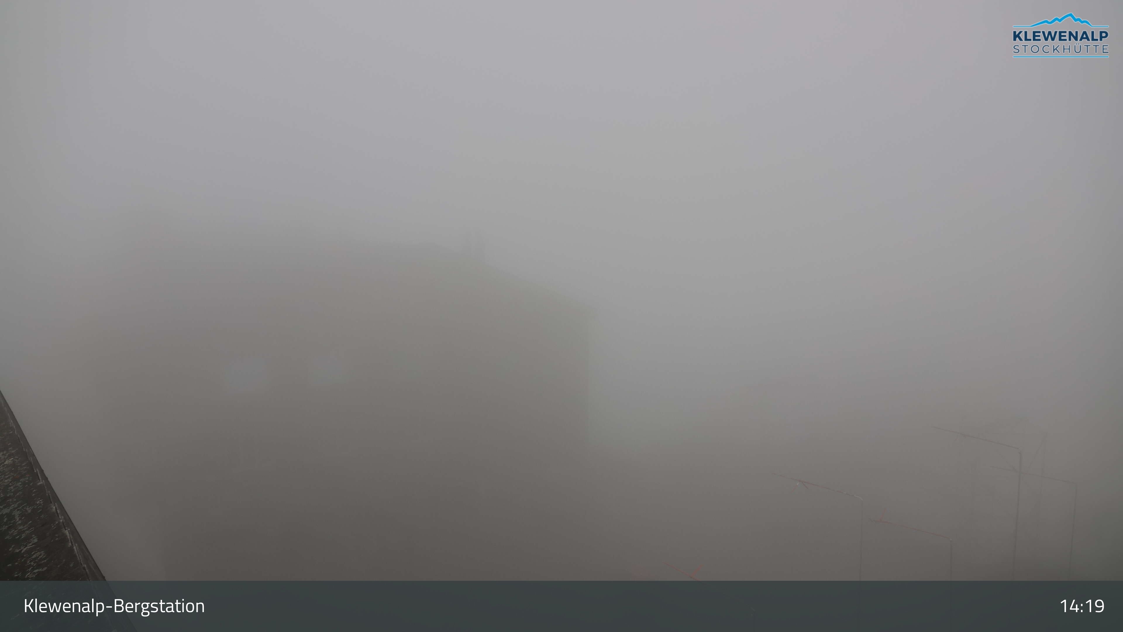 Beckenried: Klewenalp - Klewenalp-Bergstation, Blick Richtung Skigebiet Klewenalp & links Berggasthaus KlewenStube