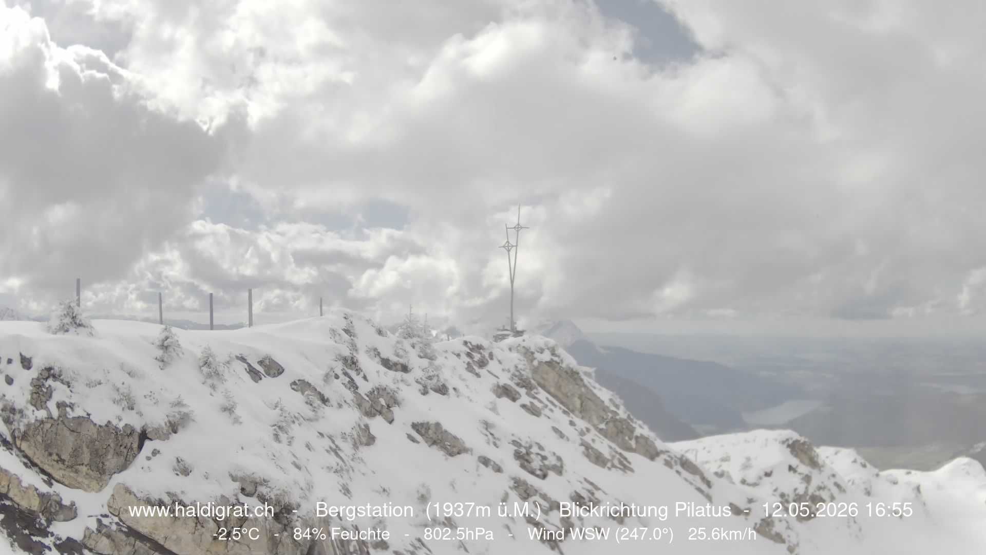 Wolfenschiessen: Bergstation Haldigrat (1937m) Blickrichtung West - Pilatus
