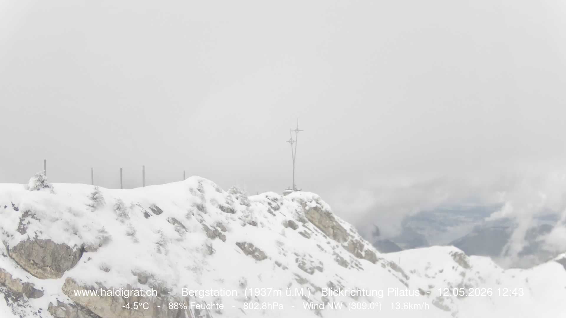 Wolfenschiessen: Bergstation Haldigrat (1937m) Blickrichtung West - Pilatus