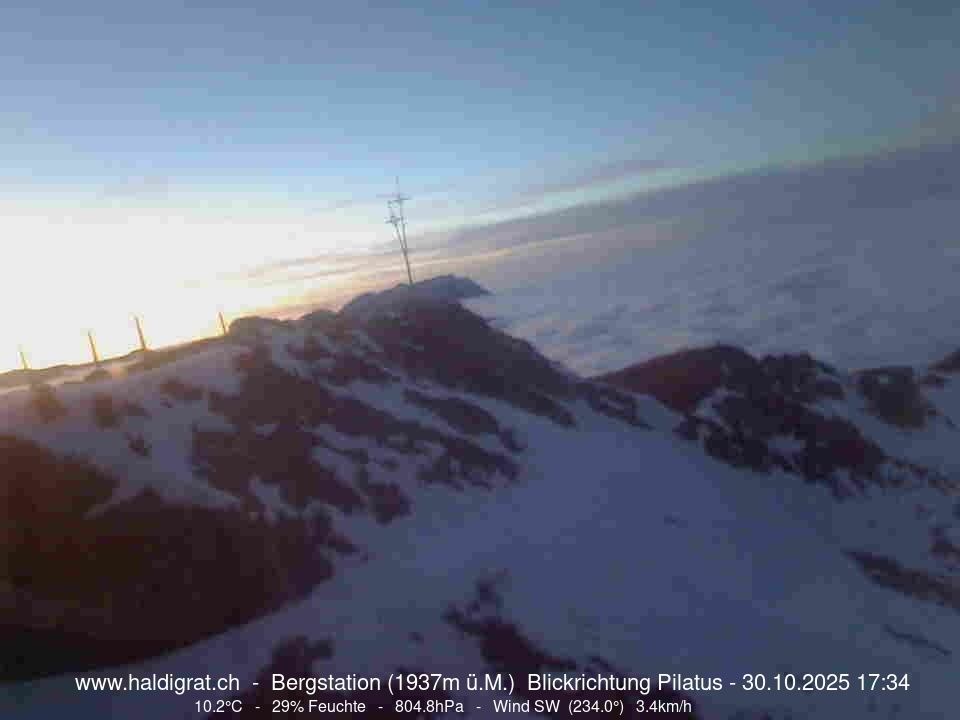 Wolfenschiessen: Bergstation Haldigrat (1937m) Blickrichtung West - Pilatus