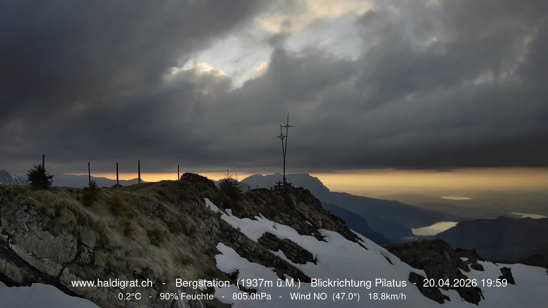 Wolfenschiessen: Bergstation Haldigrat (1937m) Blickrichtung West - Pilatus