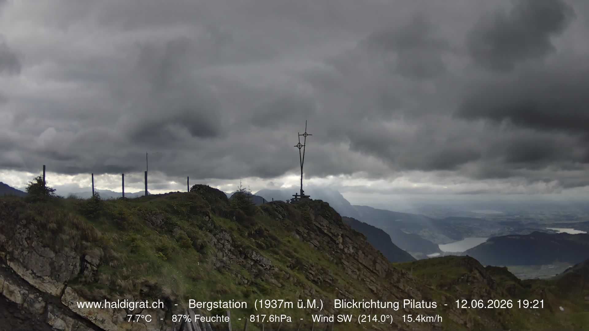 Wolfenschiessen: Bergstation Haldigrat (1937m) Blickrichtung West - Pilatus