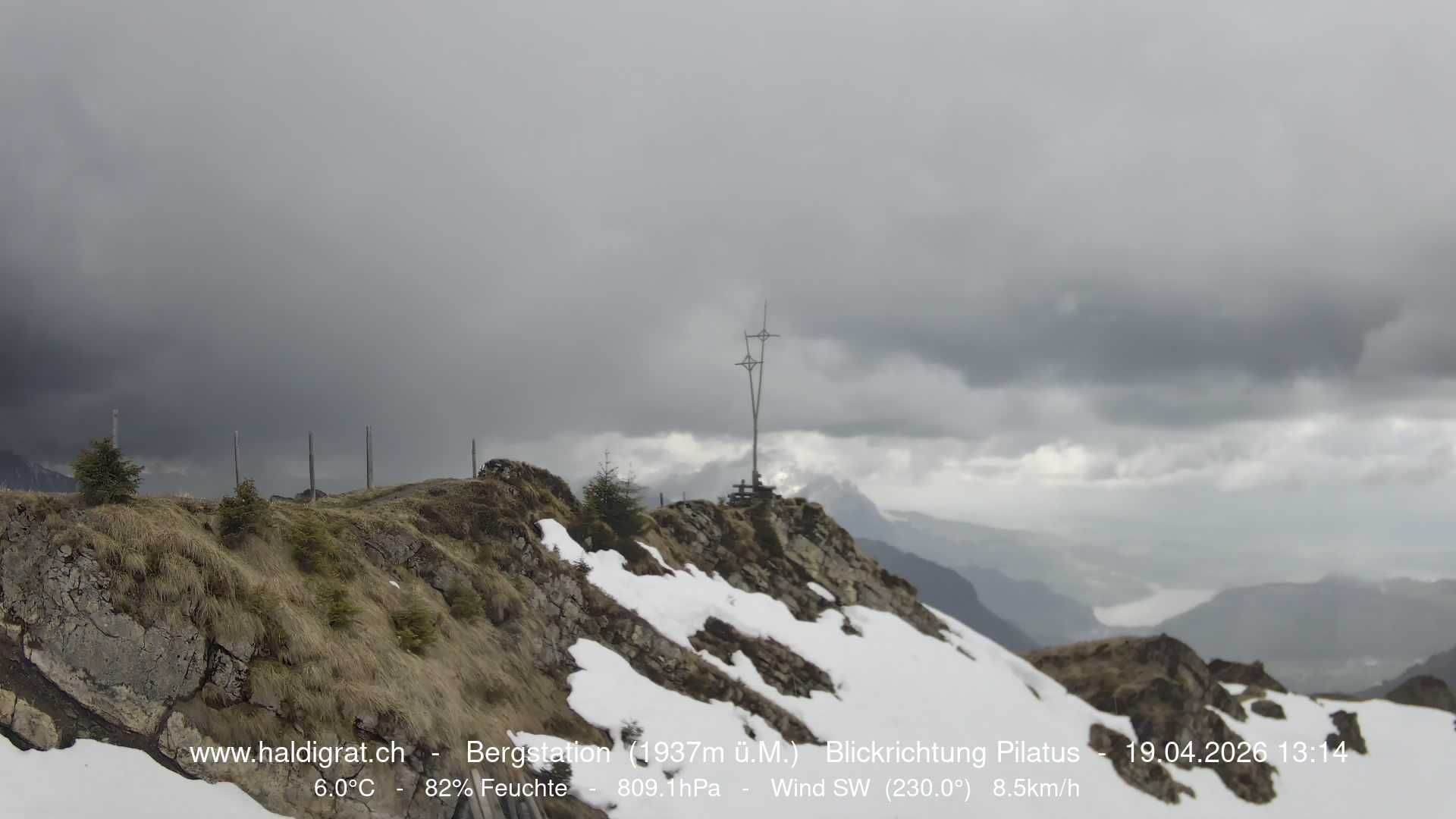 Wolfenschiessen: Bergstation Haldigrat (1937m) Blickrichtung West - Pilatus