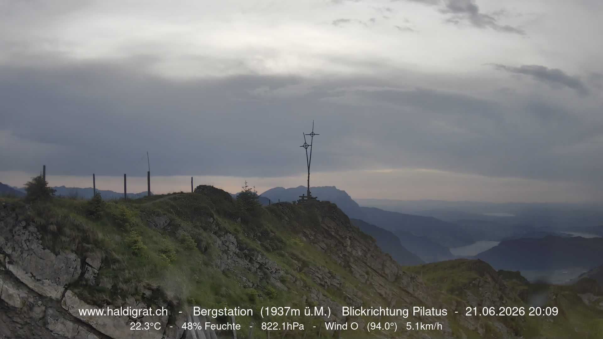 Wolfenschiessen: Bergstation Haldigrat (1937m) Blickrichtung West - Pilatus
